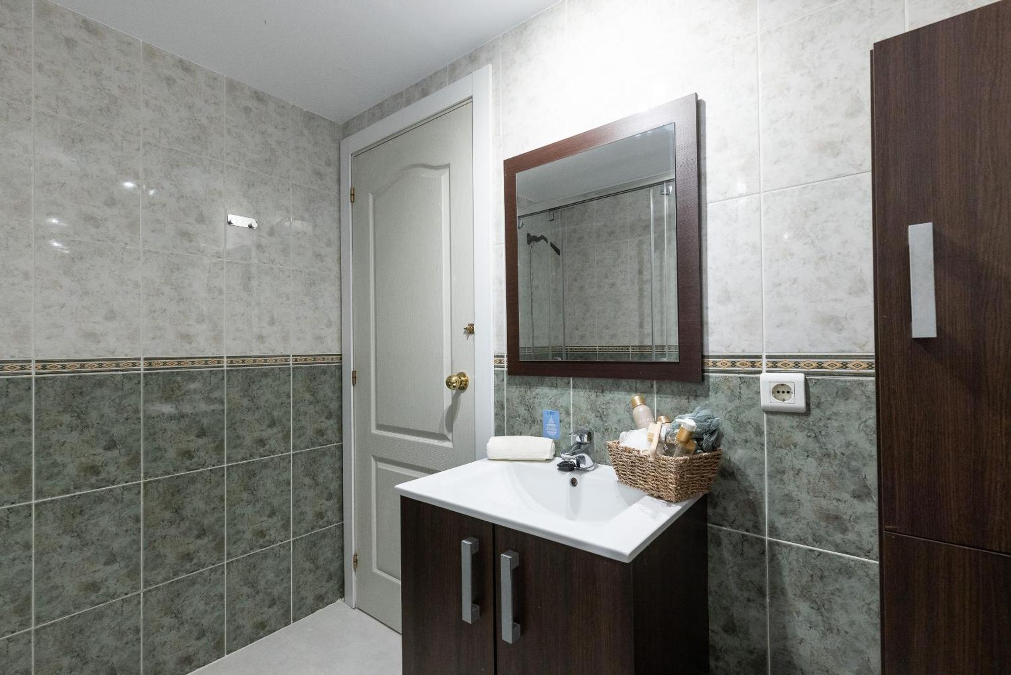 Uhc Rodas Apartments ซาลอว์ ห้อง รูปภาพ